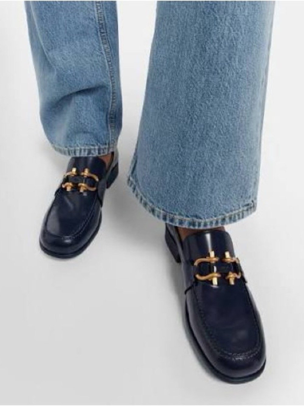 Bottega Veneta Monsieur Loafer in Navy - size